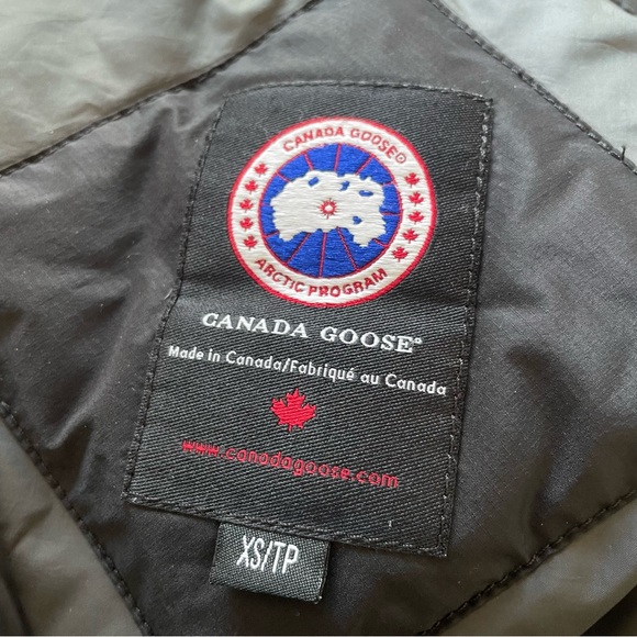 Canada Goose Men's Brookvale Down Black Quilted Packable Puffer Jacket Size XS - Picture 10 of 12